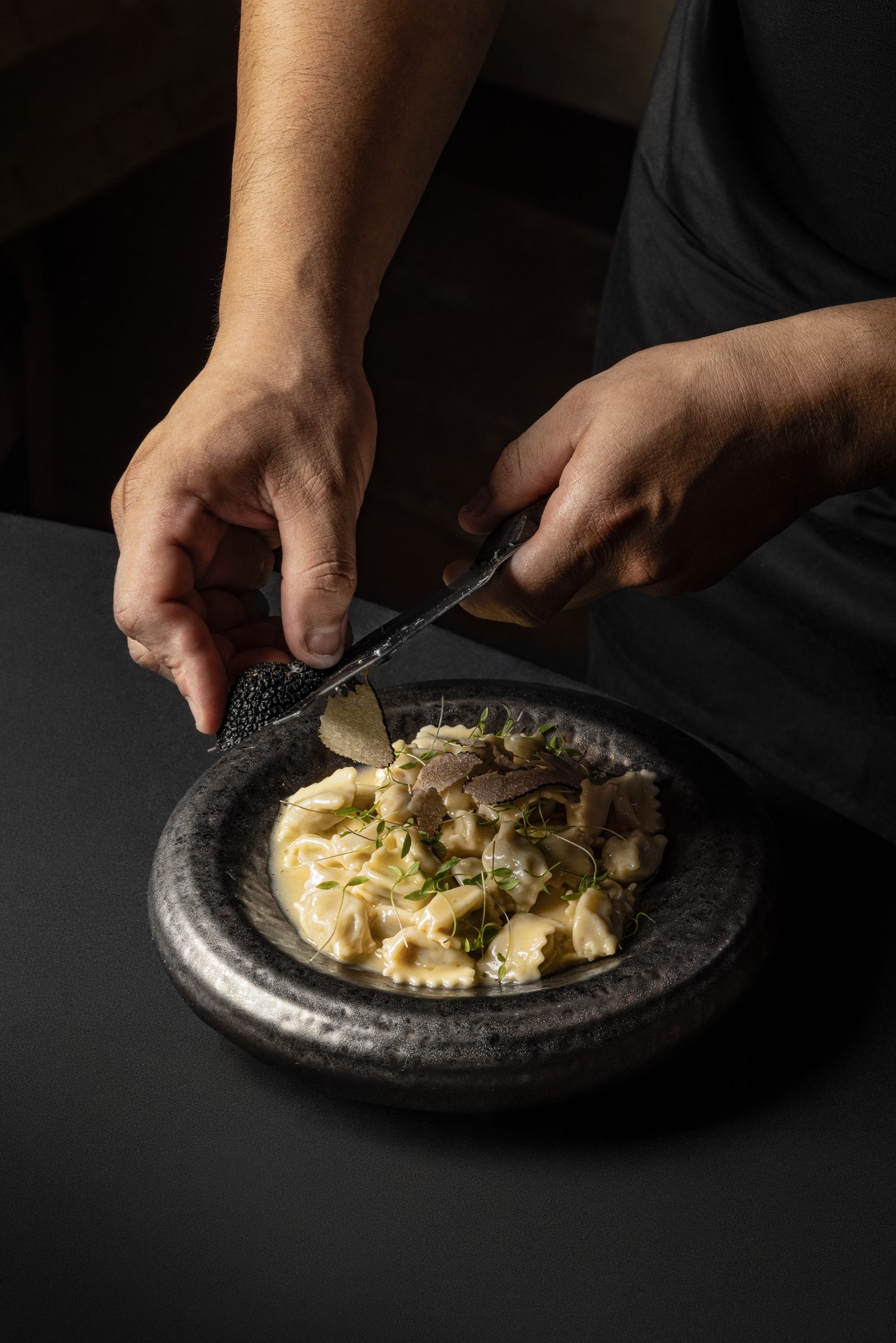 Agnolotti del plin con trufa fresca